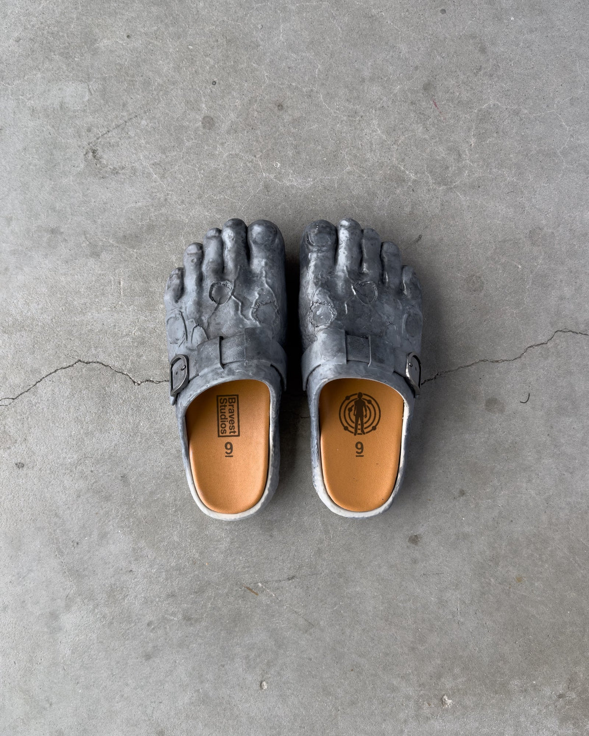 Bravest Studios x KIDCUDI Moon Clog Mule "Grey" - Men