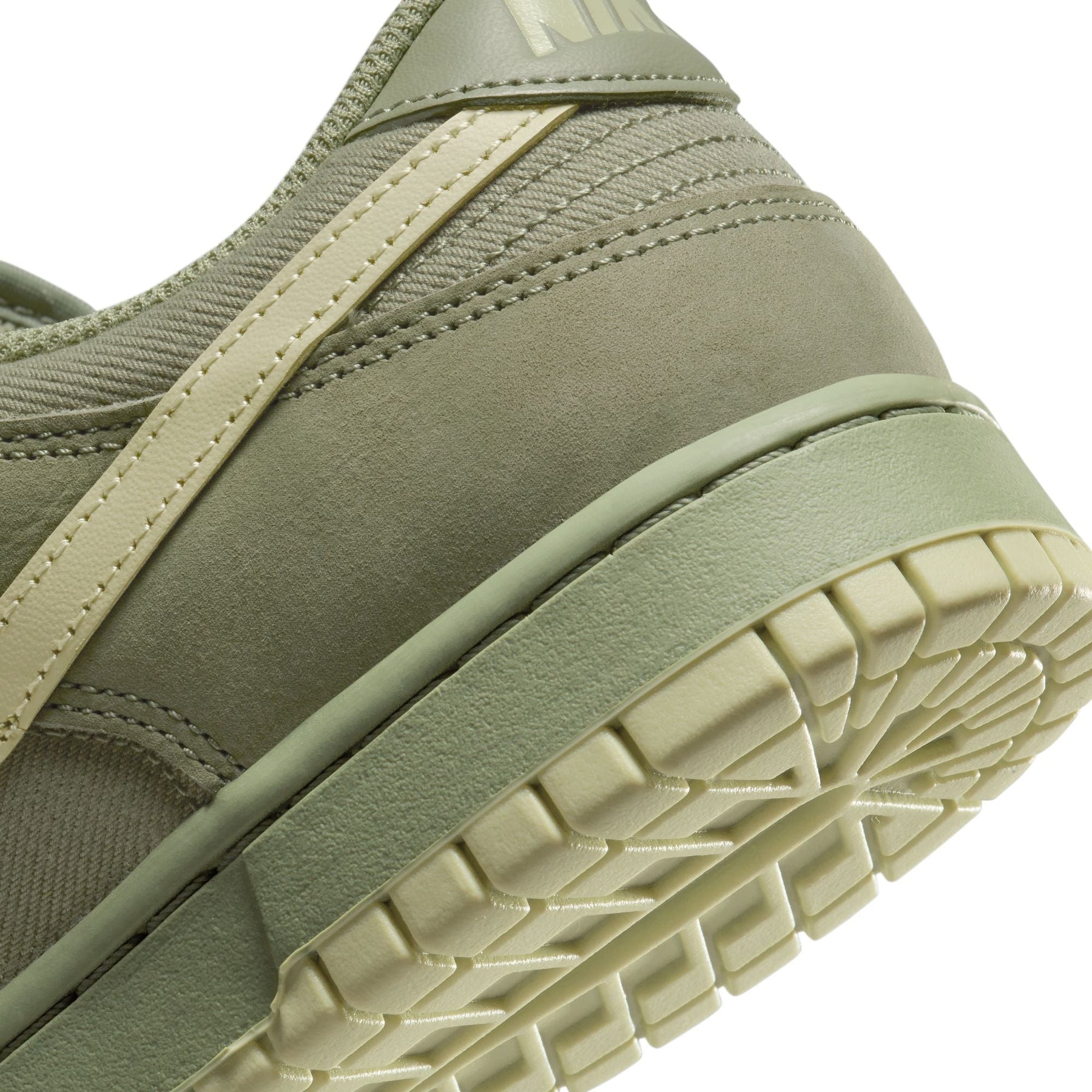 Nike Dunk Low Retro PRM "Oil Green" - Men