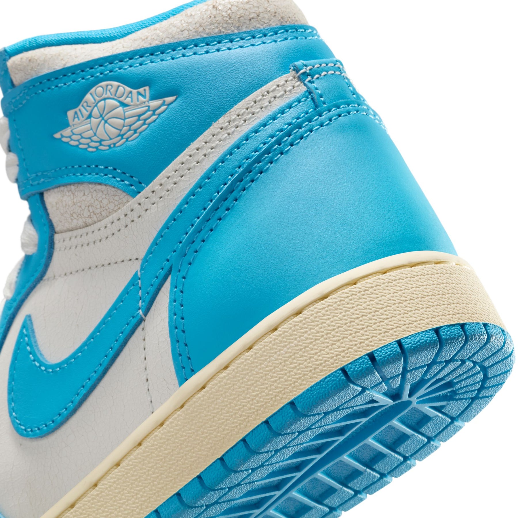Air Jordan 1 High OG "UNC Reimagined" Grade School - Kids