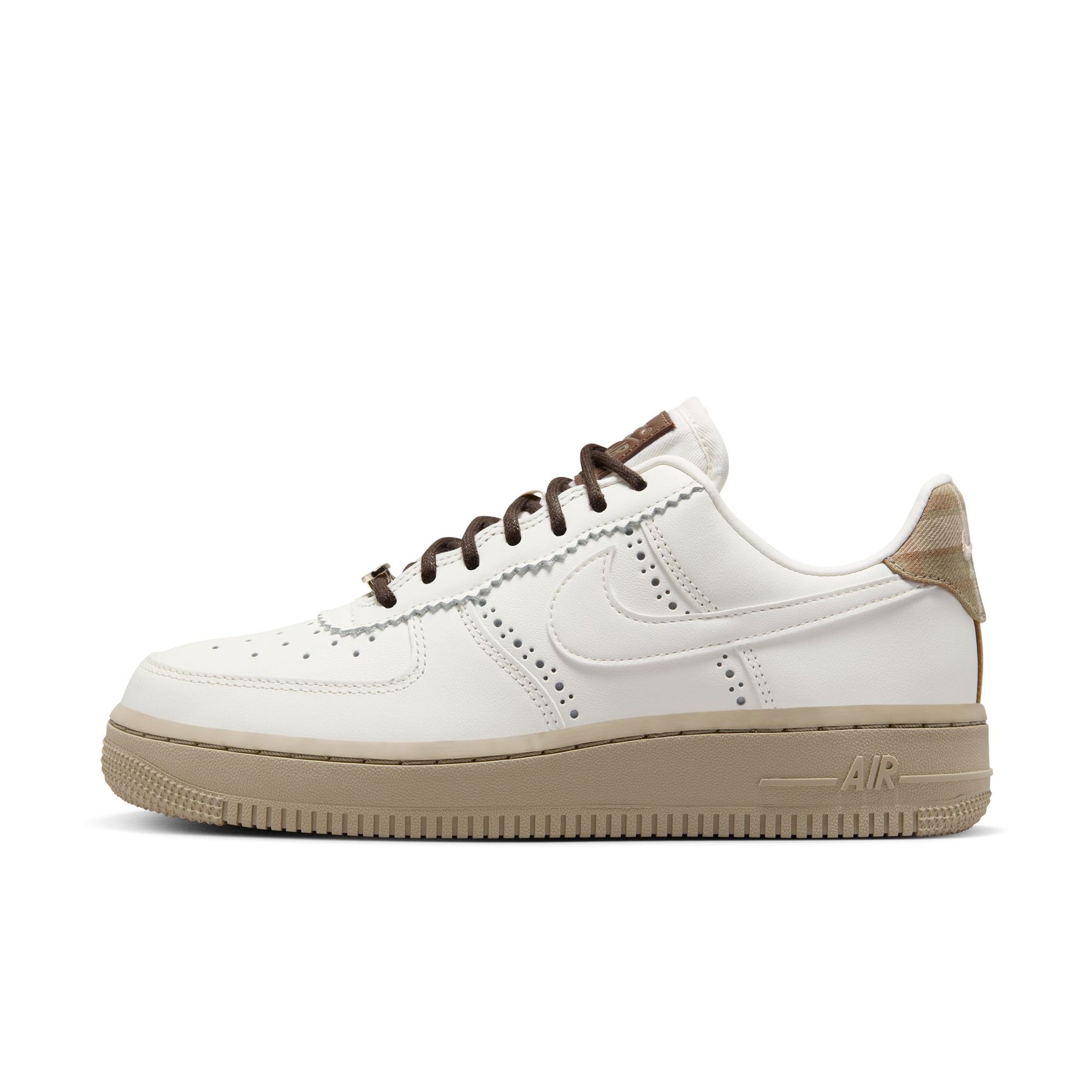 WMNS Nike Air Force 1 '07 LX "Brogue"