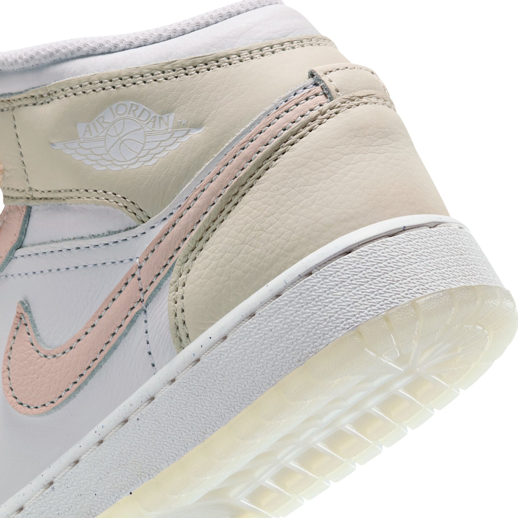 Air Jordan 1 Mid SE "Flamingo" Grade School - Kids
