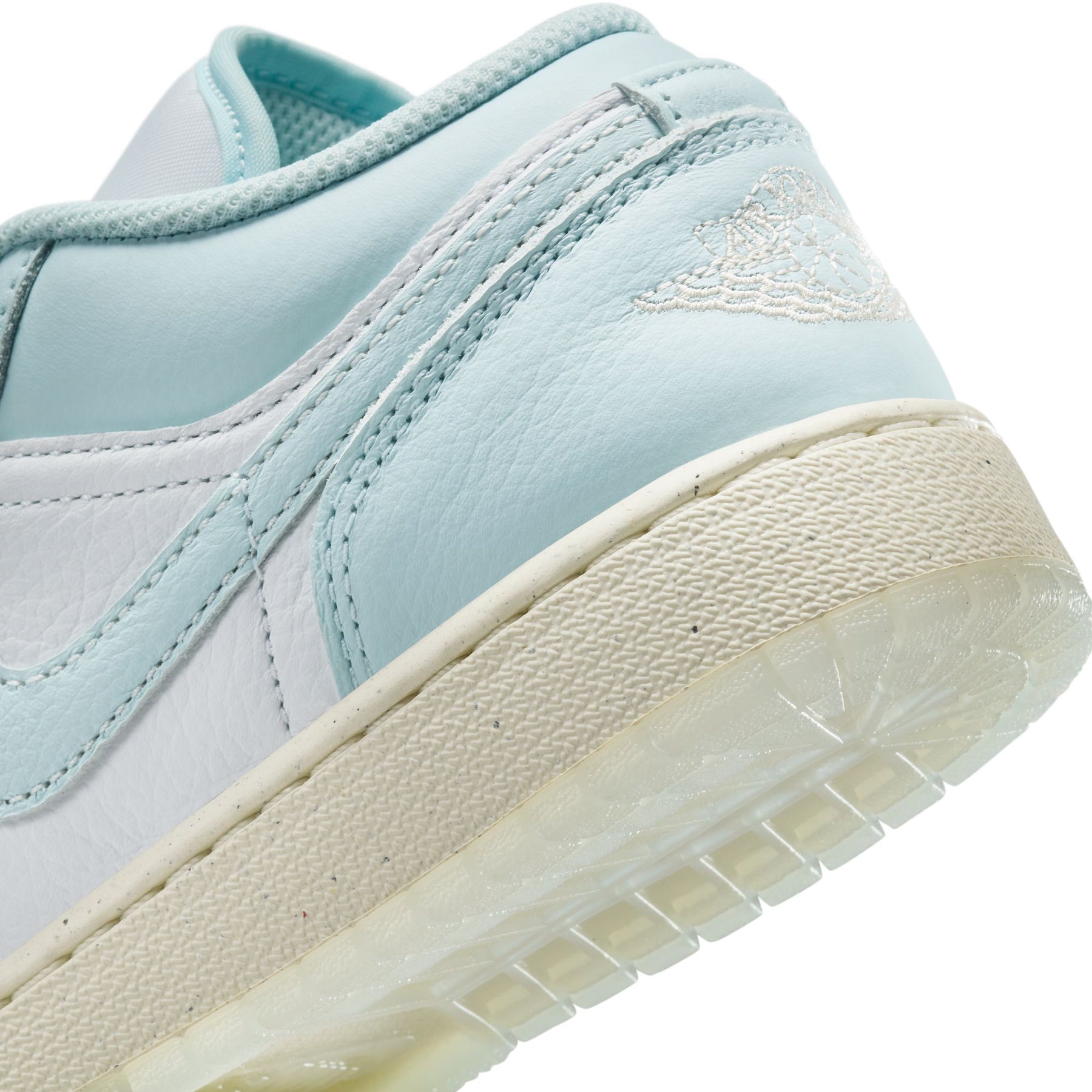 Air Jordan 1 Low SE "Glacier Blue" Grade School - Kids