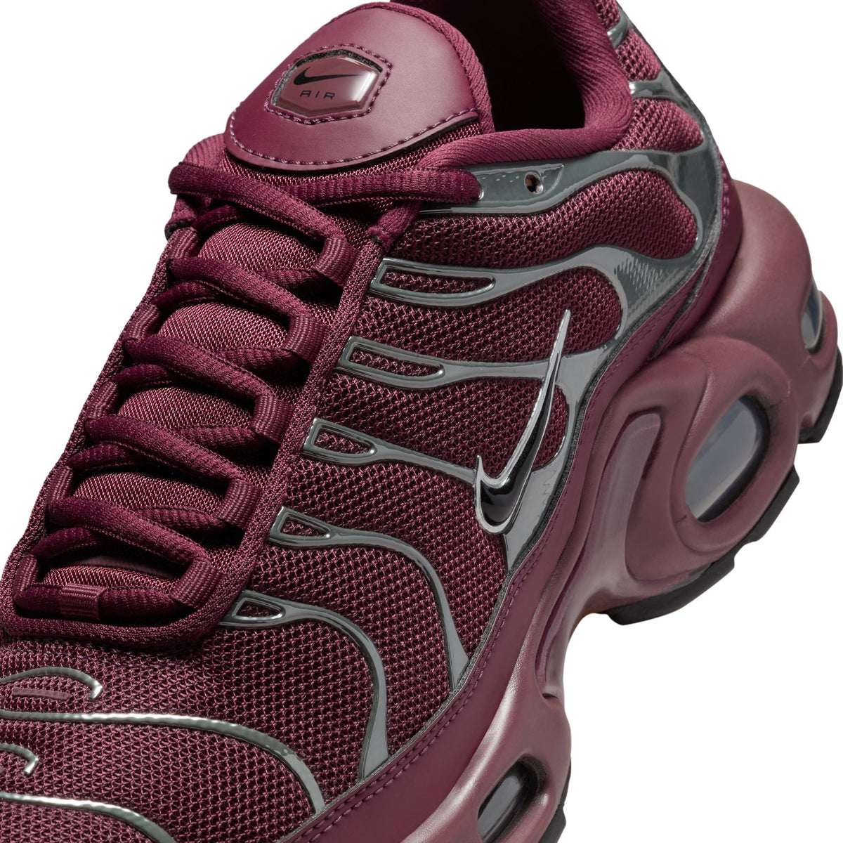 WMNS Nike Air Max Plus SE "Night Maroon"