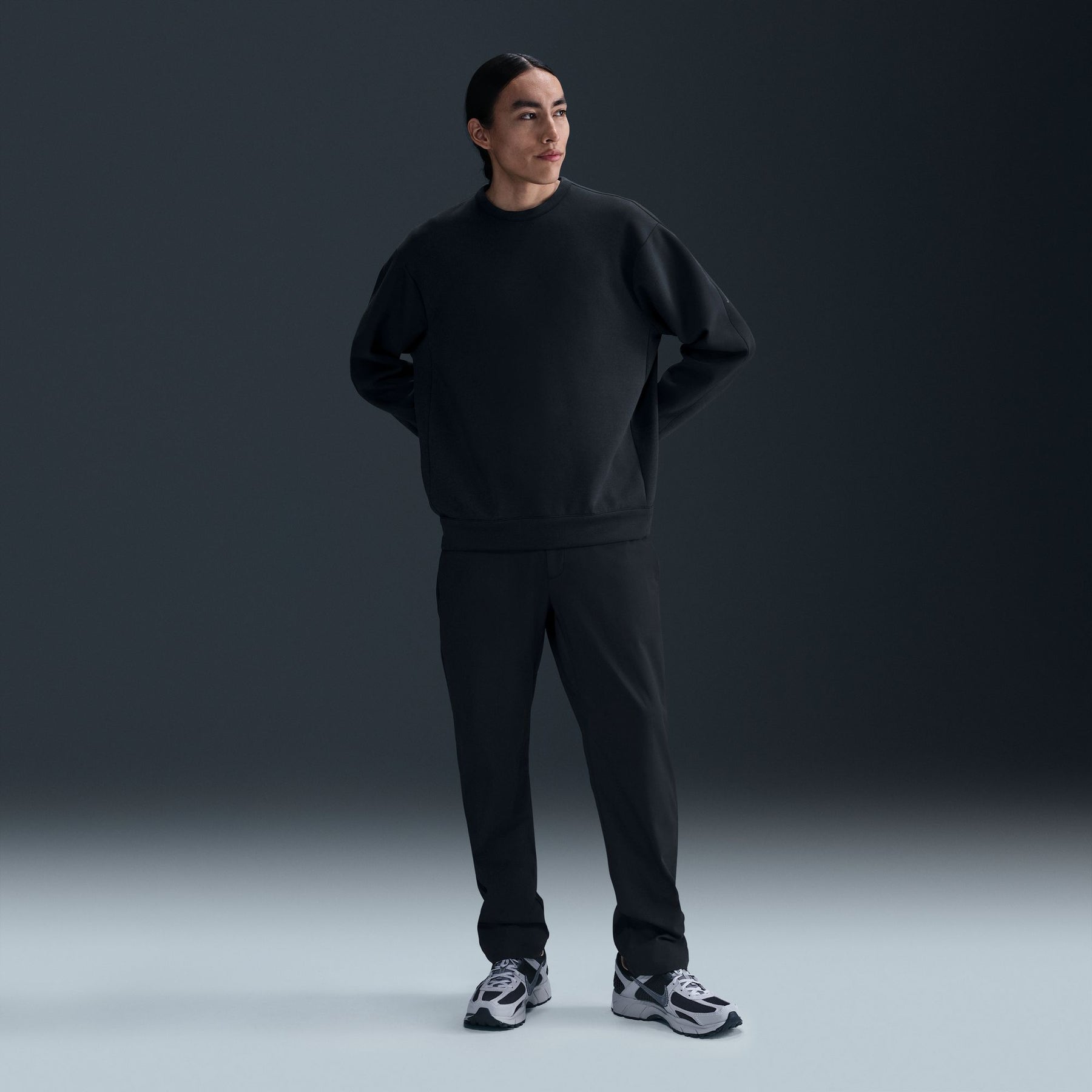 Nike 24.7 ImpossiblySoft Crewneck "Black"