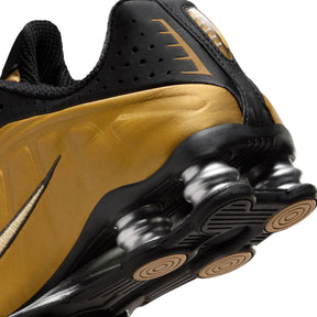 WMNS Nike Shox R4 "Metallic Gold"