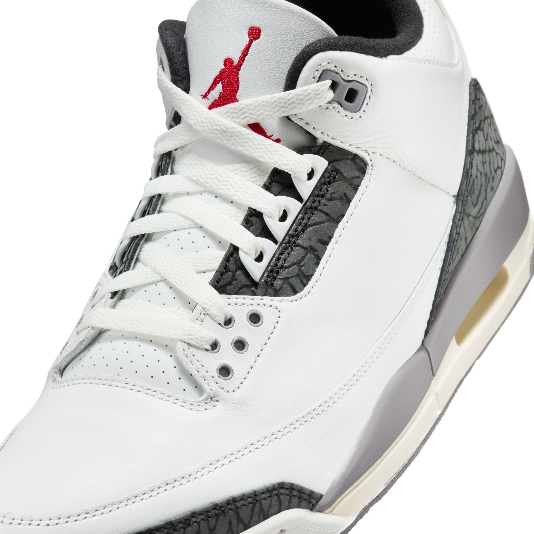 Air Jordan 3 Retro "Cement Grey" - Men