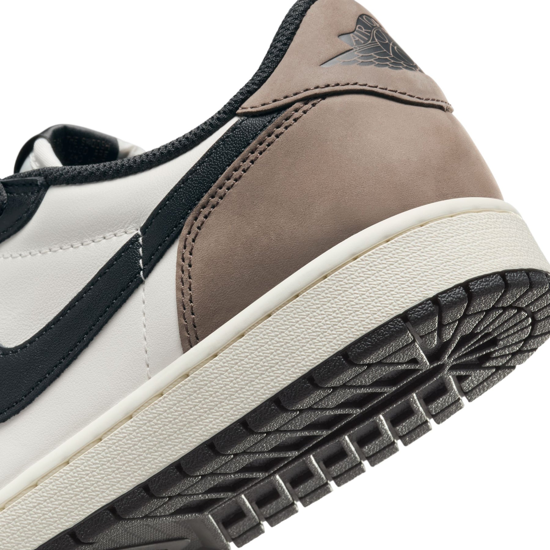 Air Jordan 1 Retro Low "Mocha" - Men