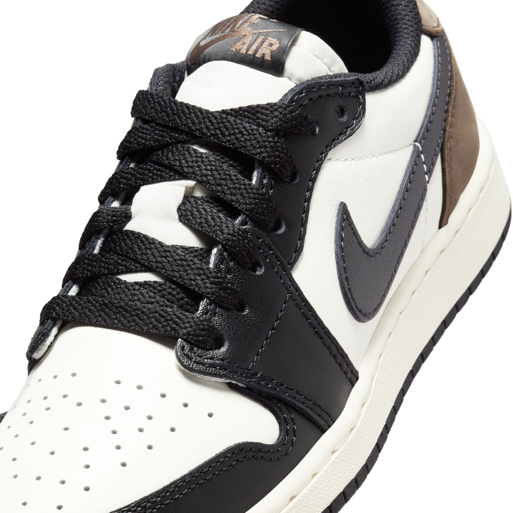 Air Jordan 1 Retro Low "Mocha" Grade School - Kids