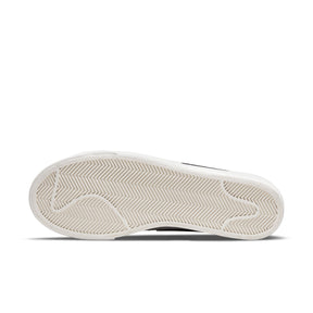 WMNS Nike Blazer Low Platform "White"