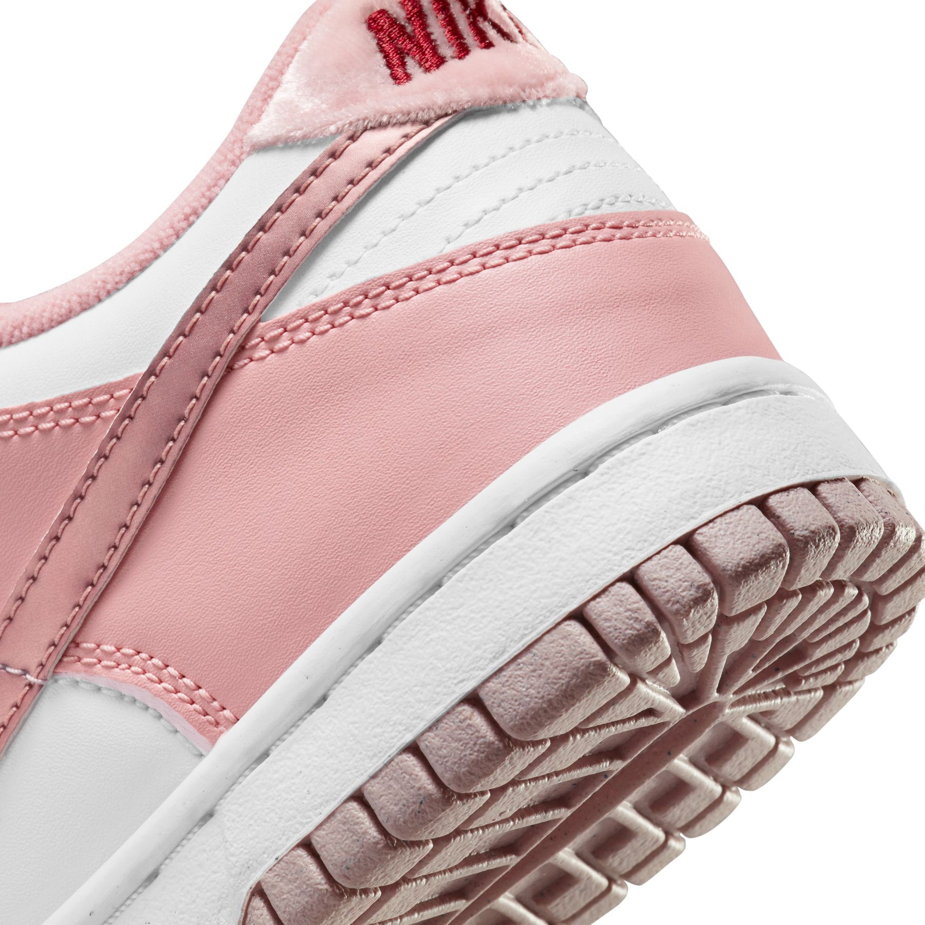 Nike Dunk Low "Pink Velvet" Grade School - Kids