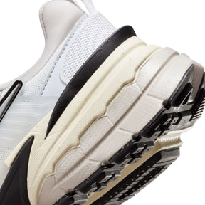 WMNS Nike V2K Run "Metallic Silver"