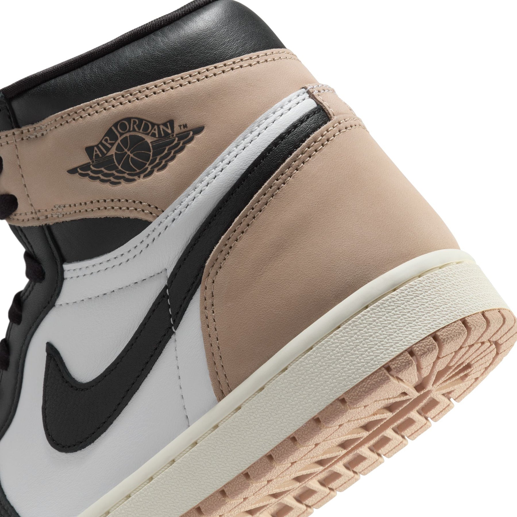 WMNS Air Jordan 1 Retro High OG "Latte"