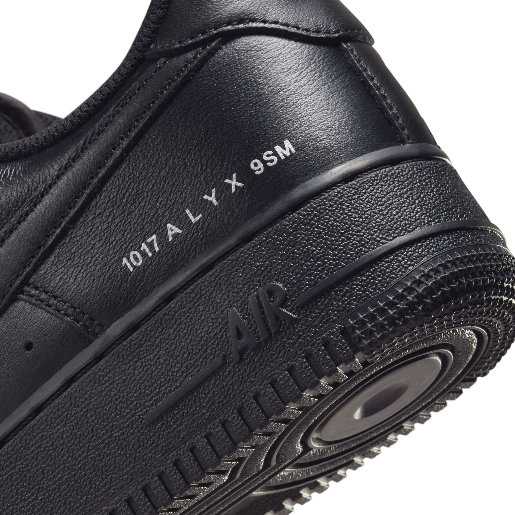 Nike x Alyx Air Force 1 "Black" - Men