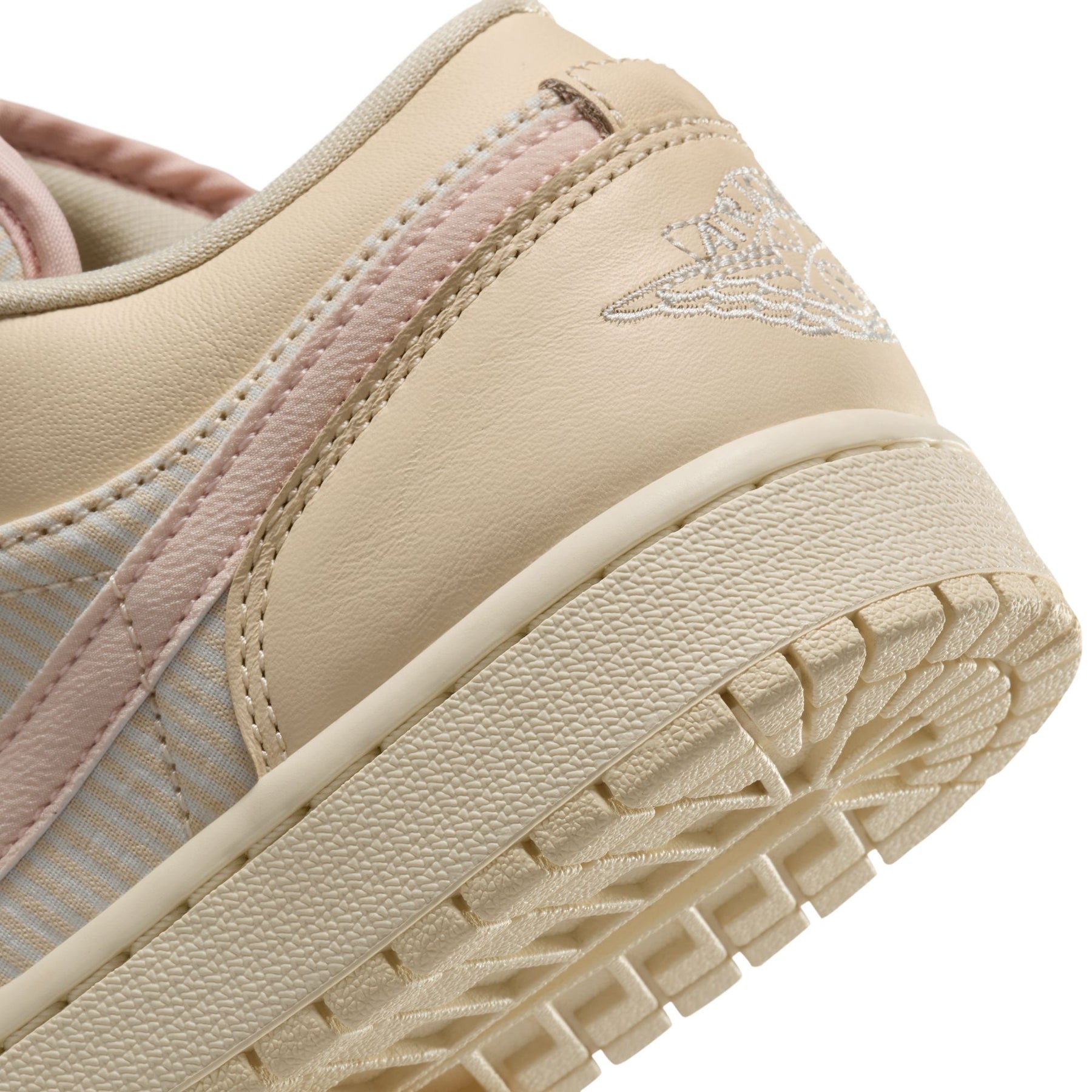 WMNS Air Jordan 1 Low SE "Linen"