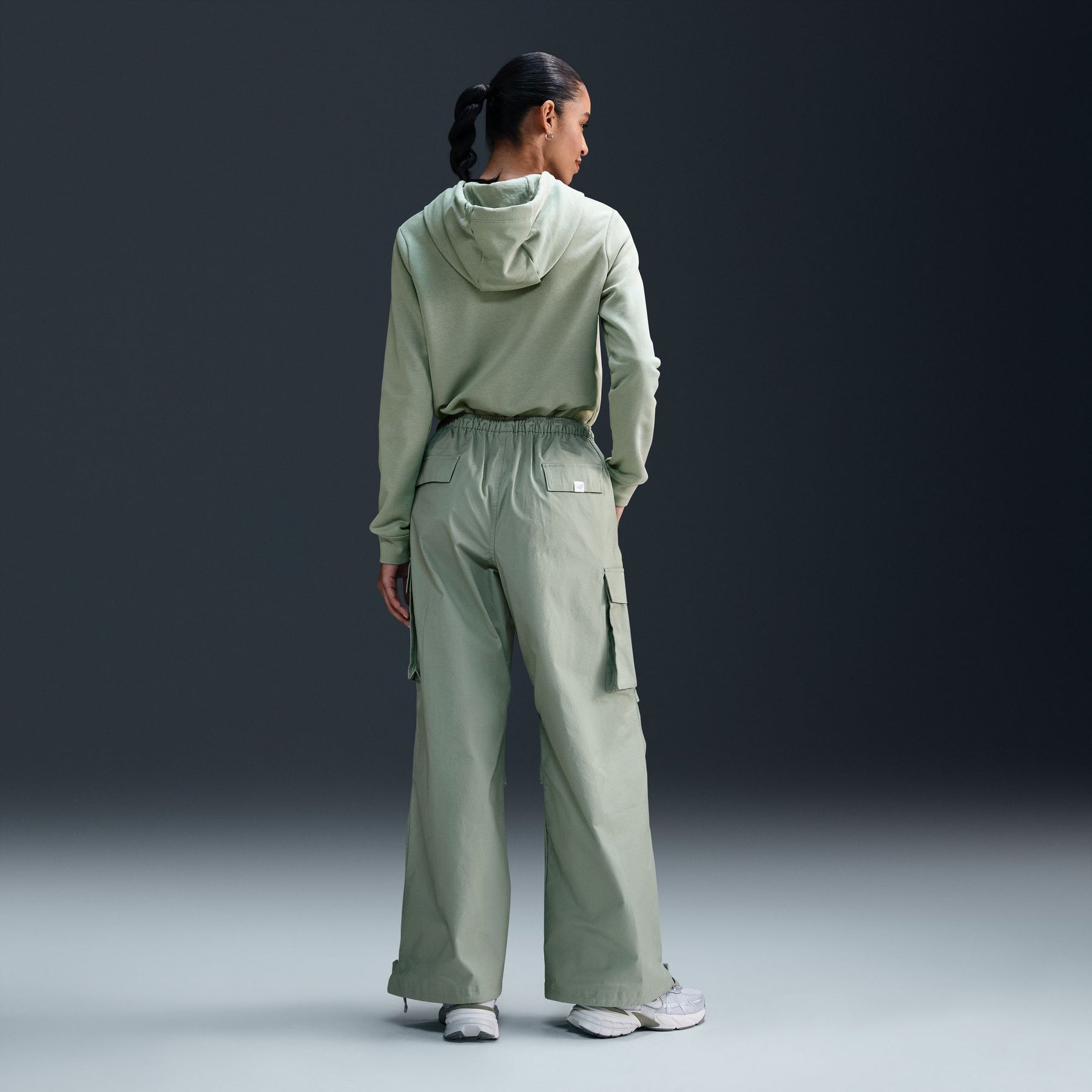 Nike Sportswear Cargo Pants "Jade Horizon"