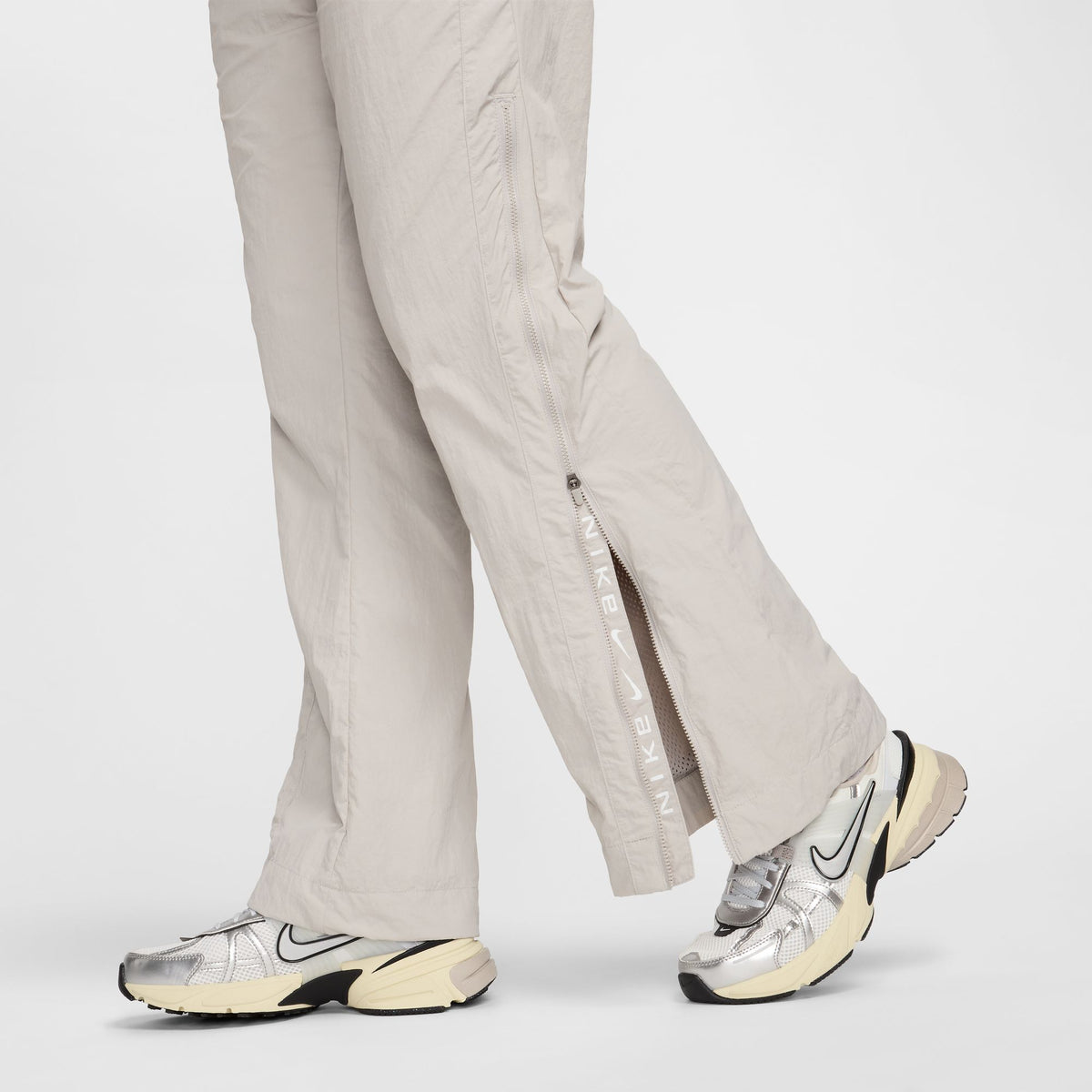 WMNS Nike Sportswear Collection Mid-Rise Zip Pants "Grey"