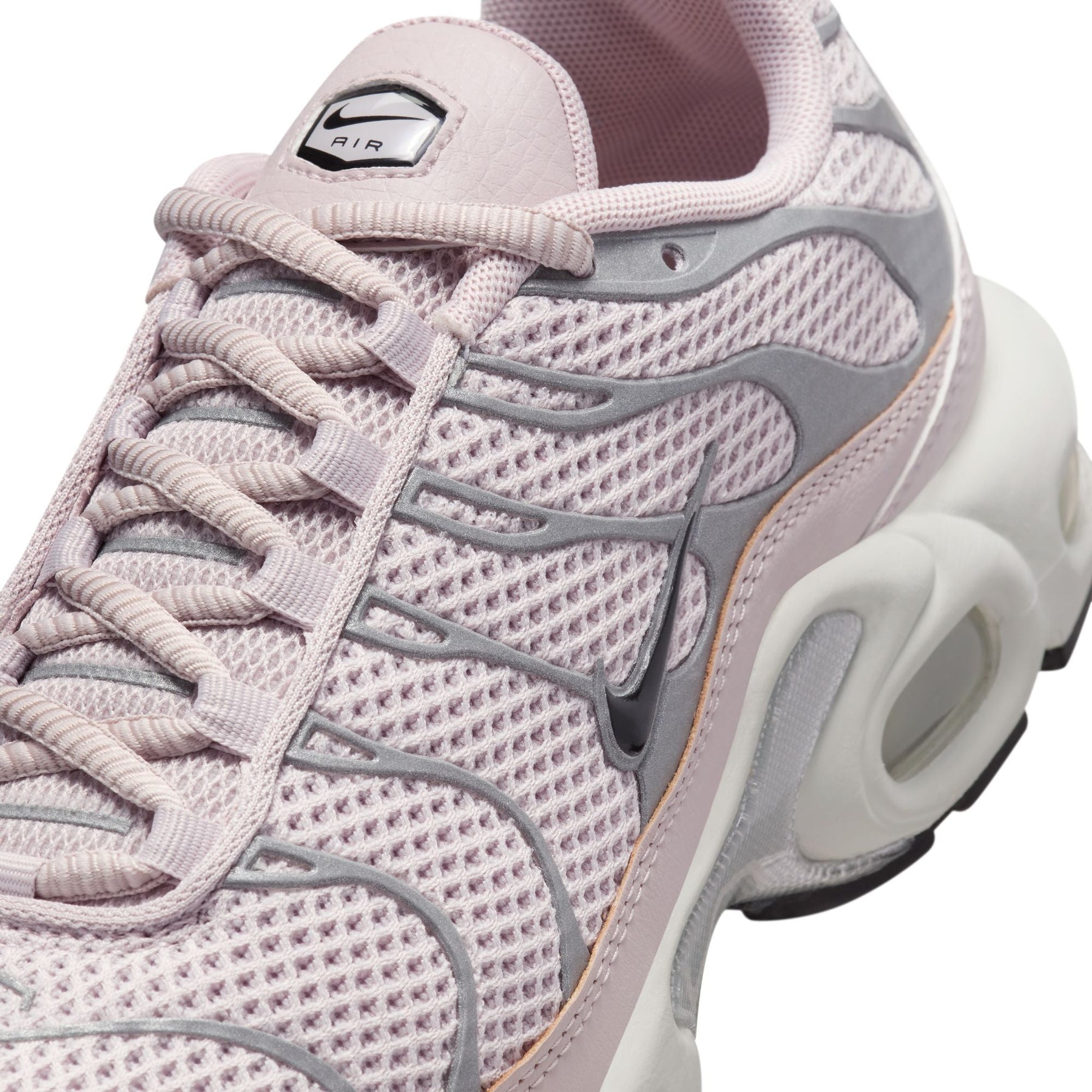 WMNS Nike Air Max Plus "Platinum Violet"