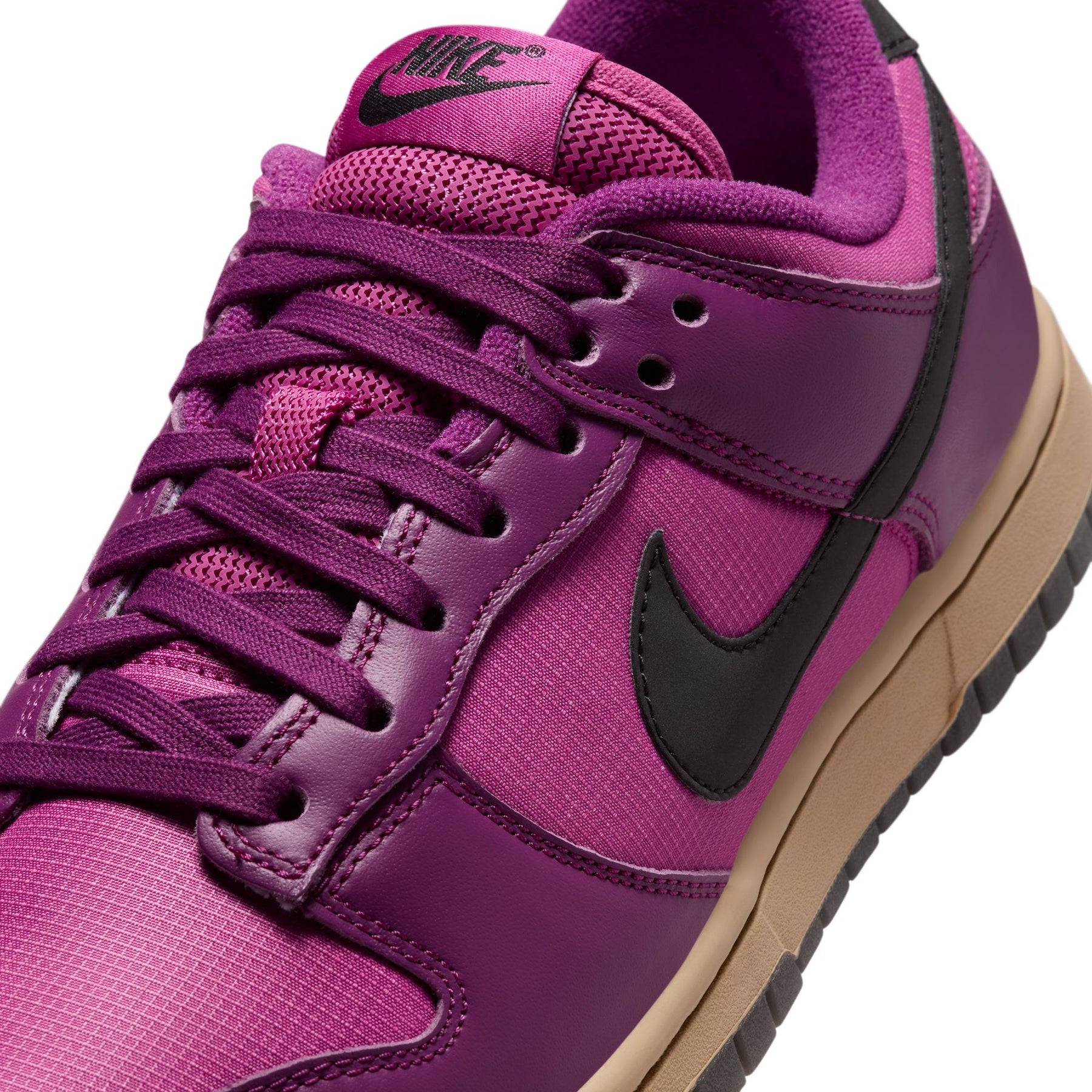 WMNS Nike Dunk Low "Viotech Hot Fuchsia"