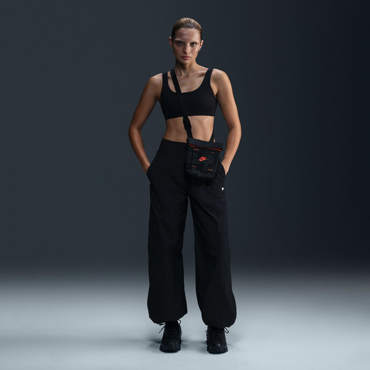 WMNS Nike Sportswear Pants "Black"