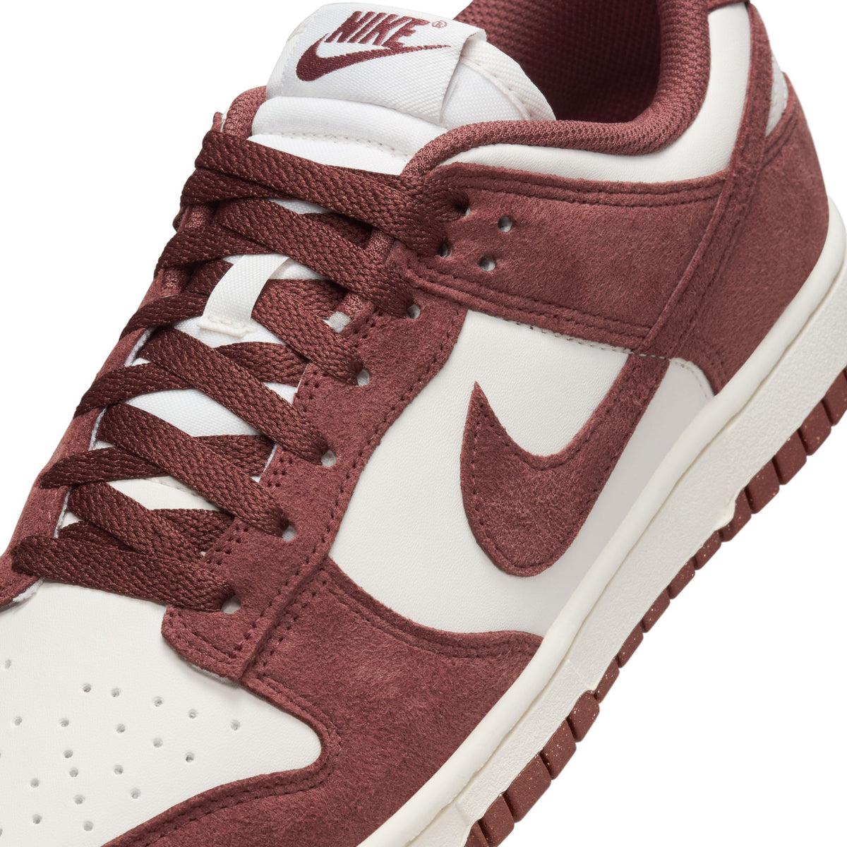 WMNS Nike Dunk Low Next Nature "Red Sepia"