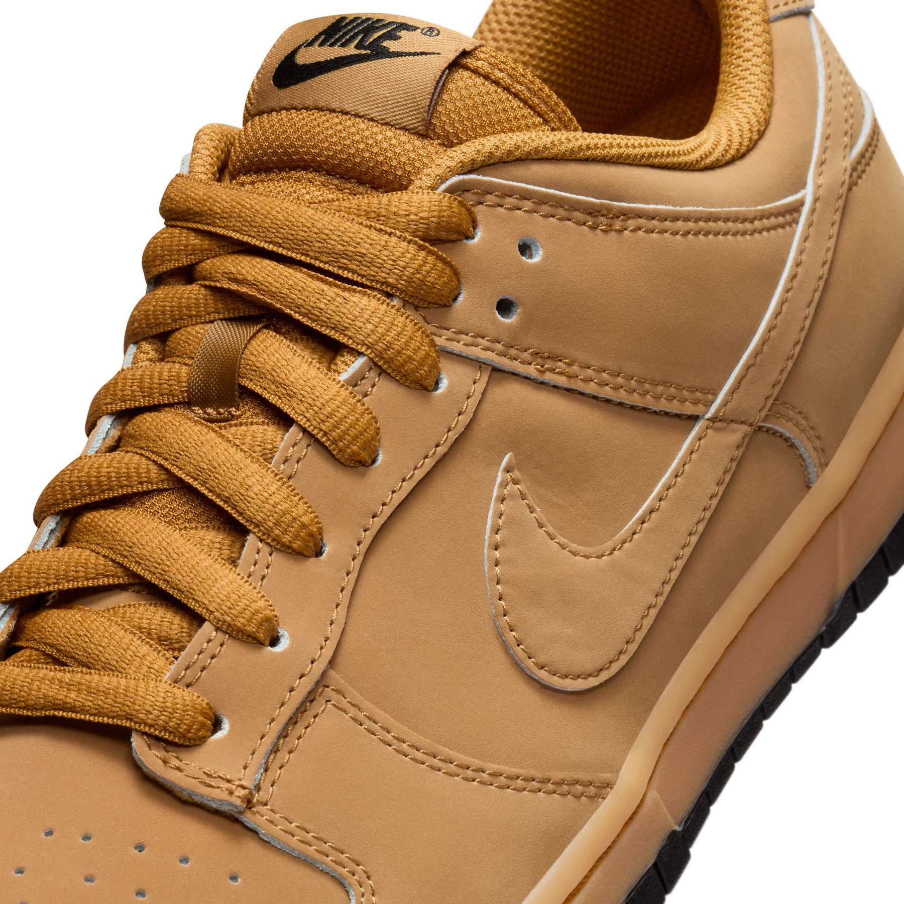 Nike Dunk Low Retro SE "Wheat Gum" - Men