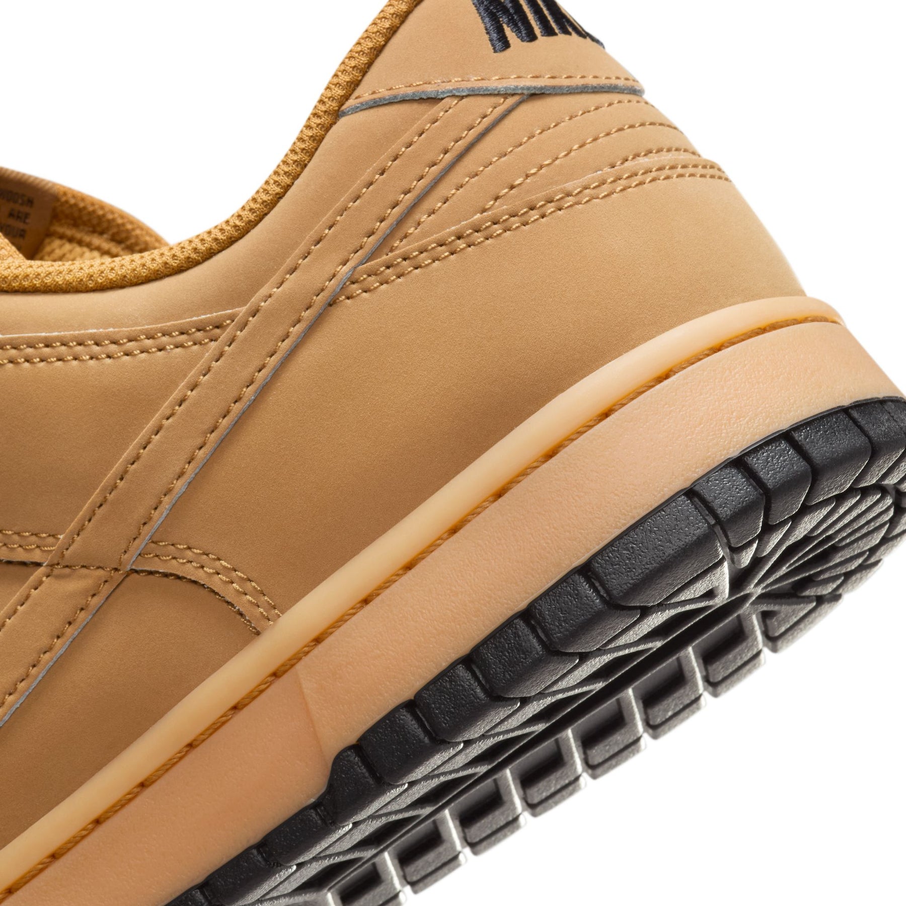 Nike Dunk Low Retro SE "Wheat Gum" - Men