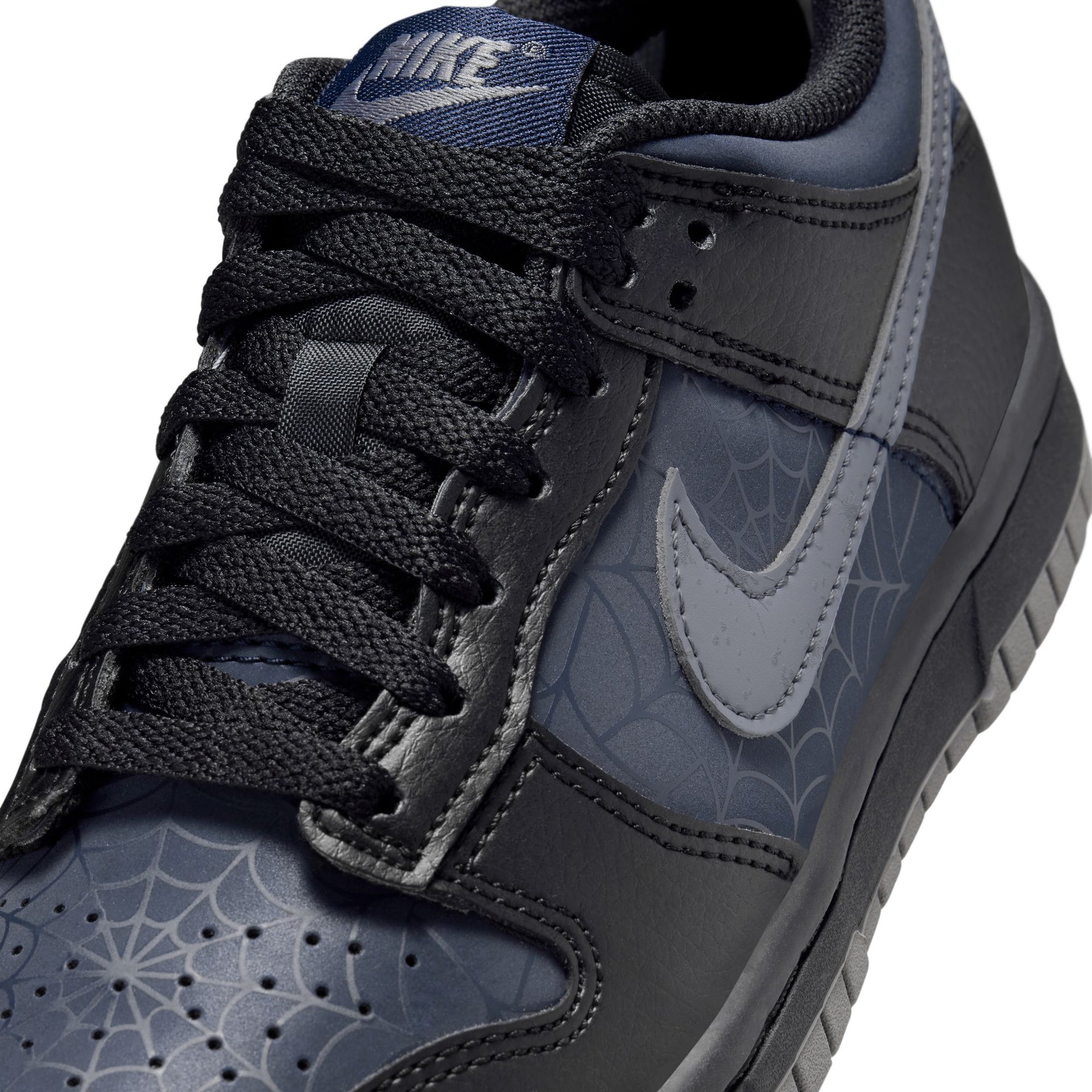 Nike Dunk Low "Symbiote" Grade School - Kids