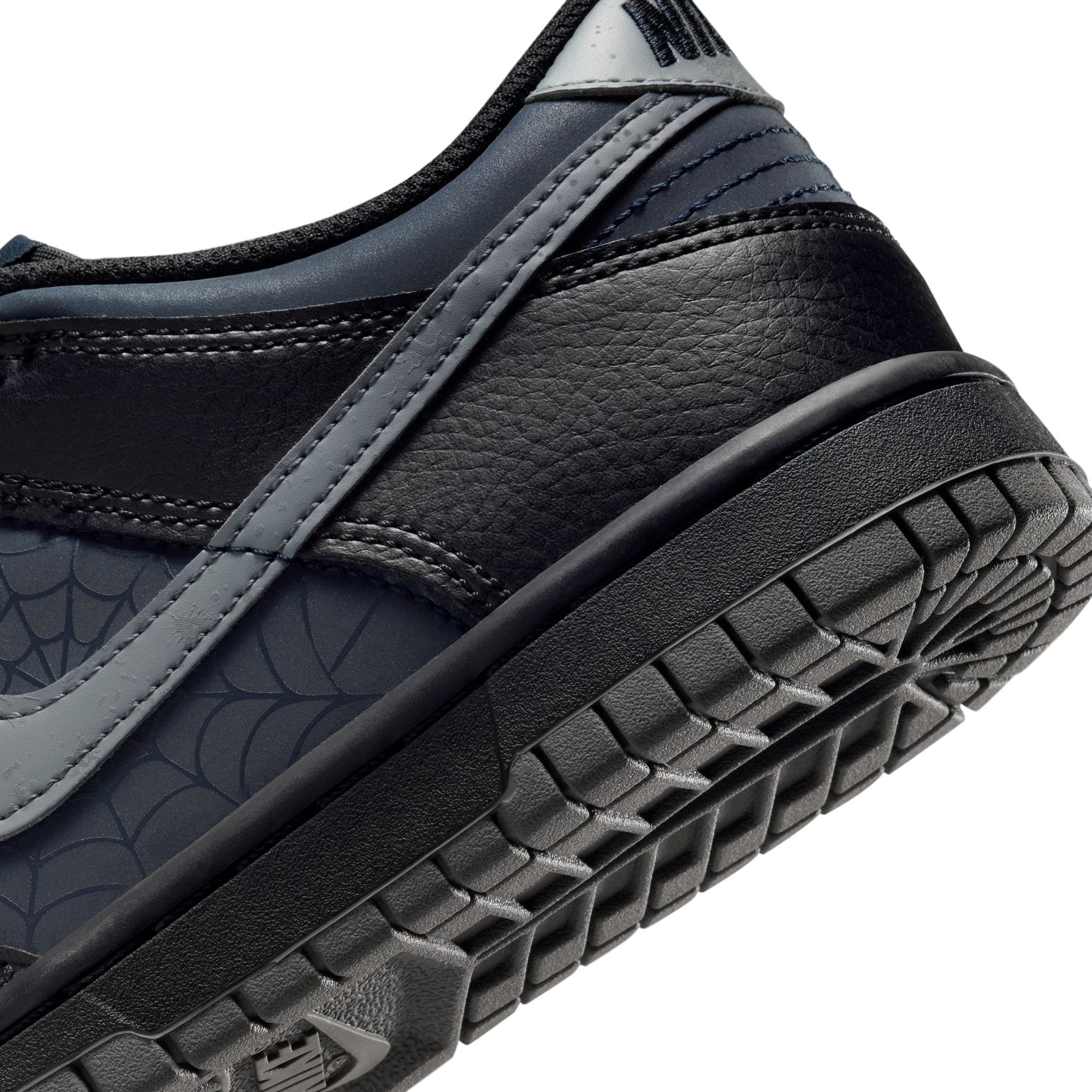 Nike Dunk Low "Symbiote" Grade School - Kids