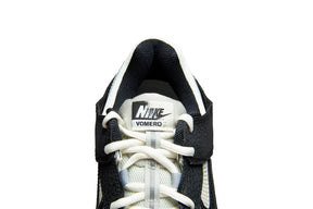 WMNS Nike Zoom Vomero 5 PRM "Light Bone"
