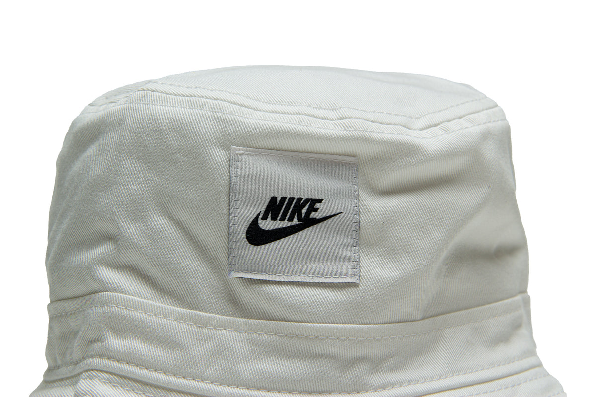 Nike Sportswear Bucket "White"